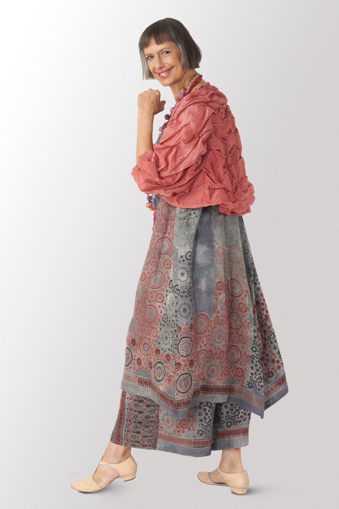 DYED COTTON SILK VOILE WAVY TUCK SHRUG - dc1067-pik -