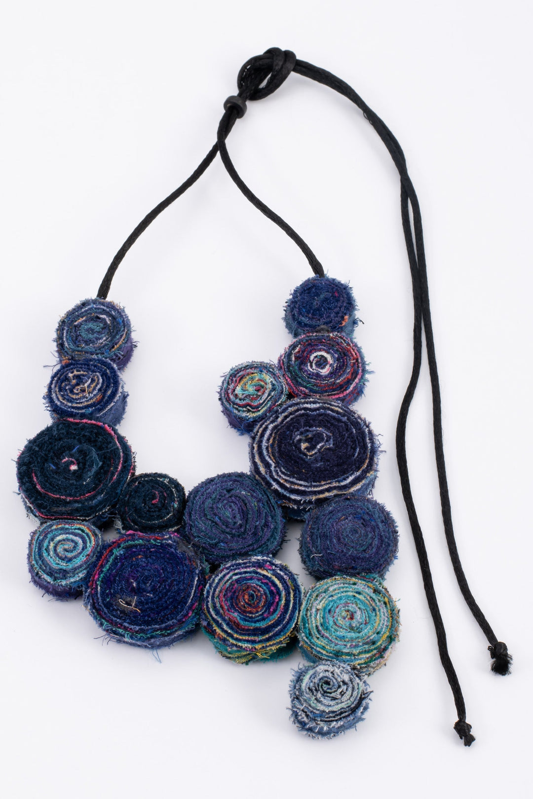 VINTAGE COTTON KANTHA EDDY SHORT NECKLACE - cv2715-blu -