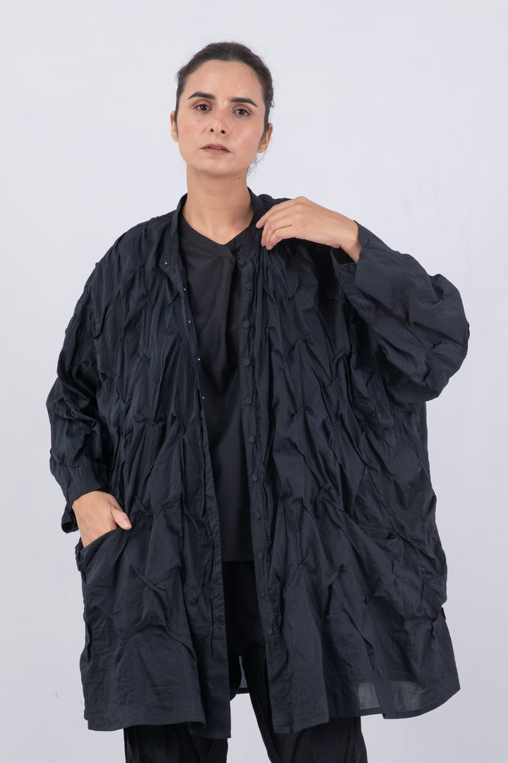 DYED COTTON SILK VOILE WAVY WAVY TUCK OVERSIZED SHIRT - dc1555-blk -