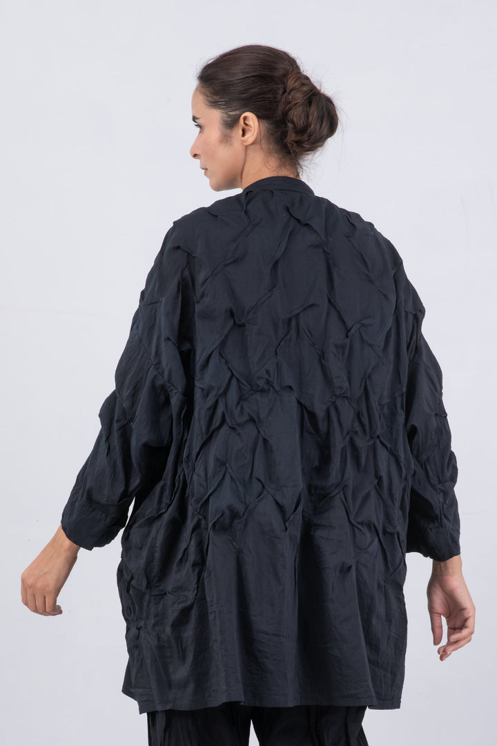 DYED COTTON SILK VOILE WAVY WAVY TUCK OVERSIZED SHIRT - dc1555-blk -