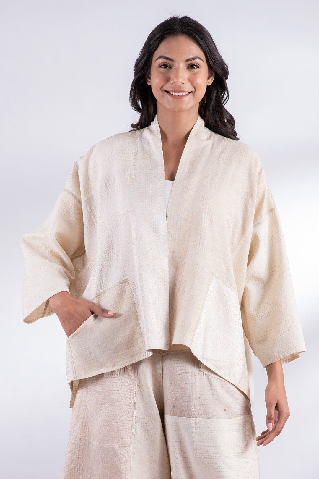 JAIPUR WHITE KANTHA MINI KIMONO JKT - jw2055-ivy -